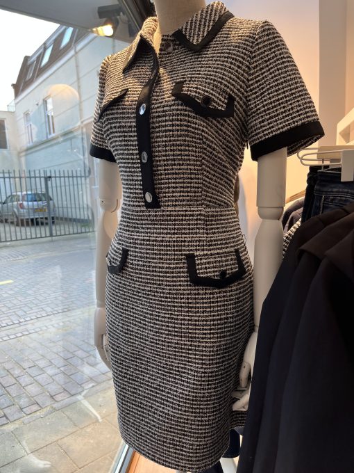 Chanel jurkje boucle