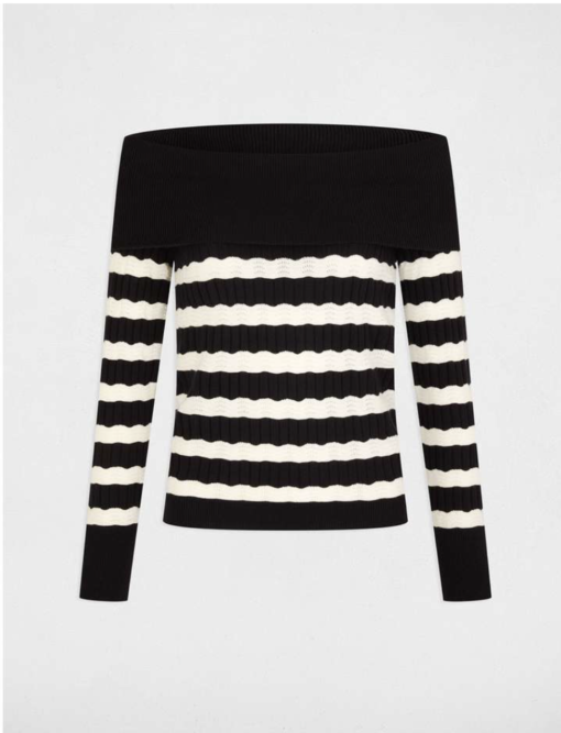 trui boothals streep dit leuke gebreide truitje van een wat dikkere kwaliteit is heeft een leuke speelse boothals en kan ook off shoulder gedragen worden.Het model zit mooi strak aan en blijf daar door prima op zijn plaats....een leuk tussen truitje voor als de zon schijnt maar het nog steeds een beetje fris is.