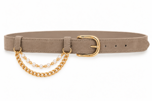Taupe damesriem met kettingen van Darcey & Dolls. Luxe riem met goudkleurige details en parels. Stijlvol voor jeans, jurk, rok of pantalon.