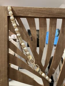 Gouden stretchriem dames met parels en strass