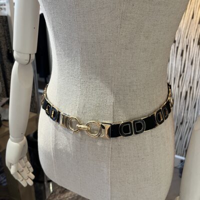 Zwarte elastische damesriem met gouden schakels – Darcey & Dolls